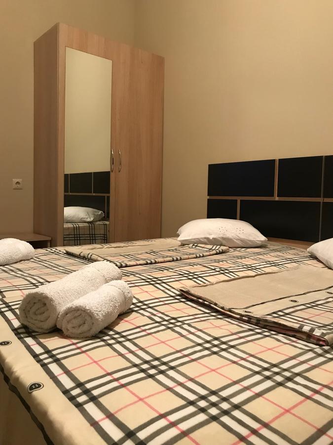 Holiday House Μπατούμι Εξωτερικό φωτογραφία
